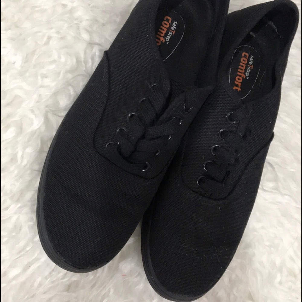 •SafeTstep comfort work shoes•
